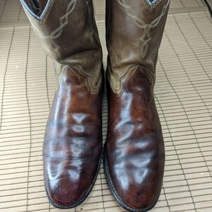 Ariat Men's 12D Heritage Roper Boots Distressed Brown leather 10002284 Wear repa